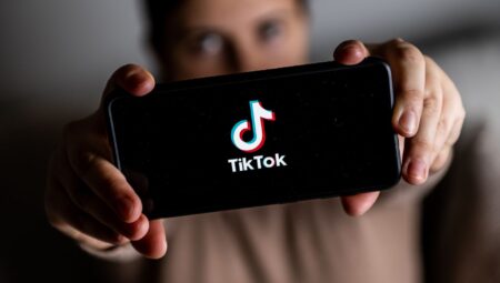 TikTok’ta hangi saatlerde paylaşım yapılmalı?